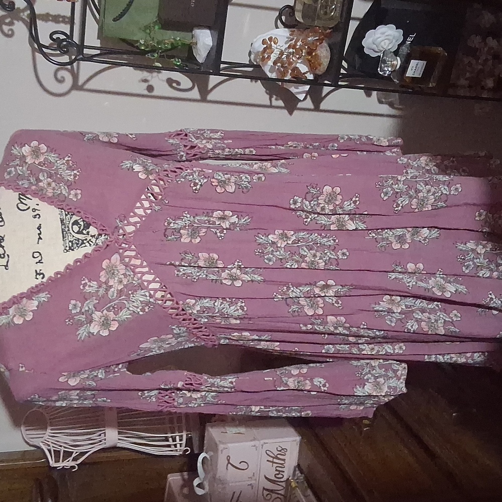 En Creme Floral Long Bell Sleeve Open Back Dress Tunic Top  Medium